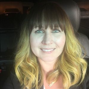 Meet your Posher, Kendra